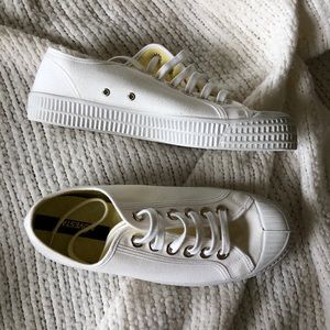 Novesta Star Master (White) size: UK 6.5 womens